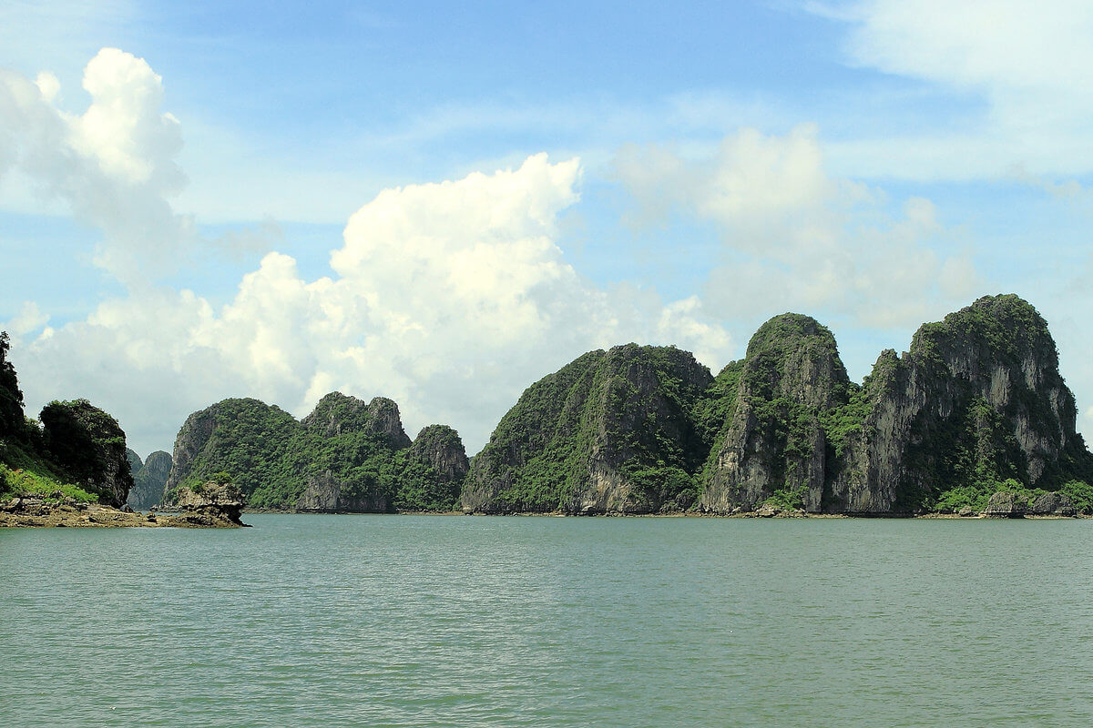 karst baie d'halong.